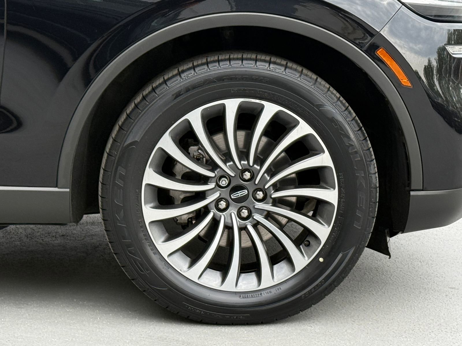 Certified 2023 Lincoln Aviator AWD w/ Premium Package image 8