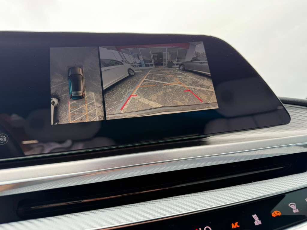 Used 2024 Cadillac Lyriq Sport image 17