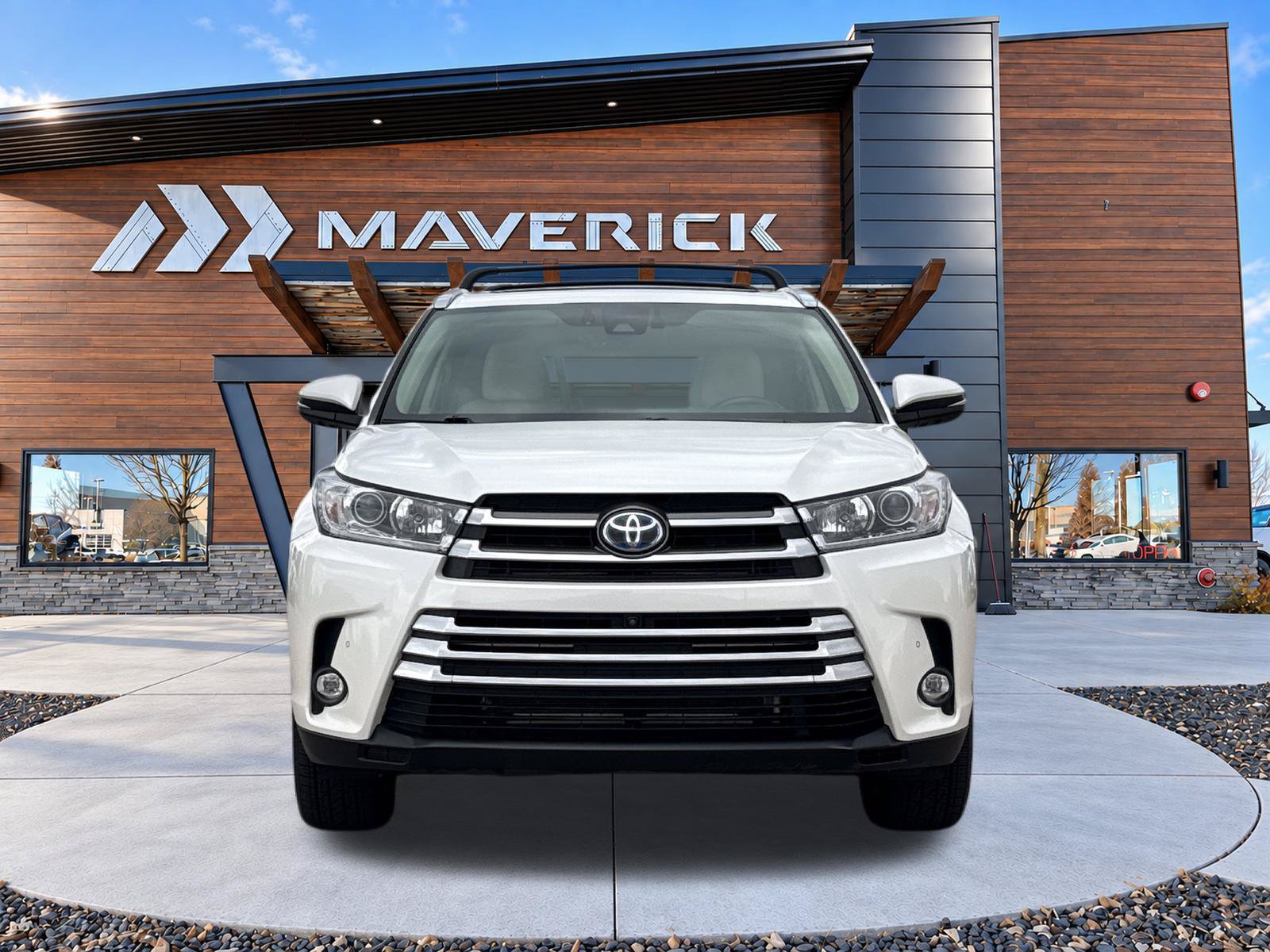 Used 2019 Toyota Highlander Limited Platinum AWD/4WD image 2