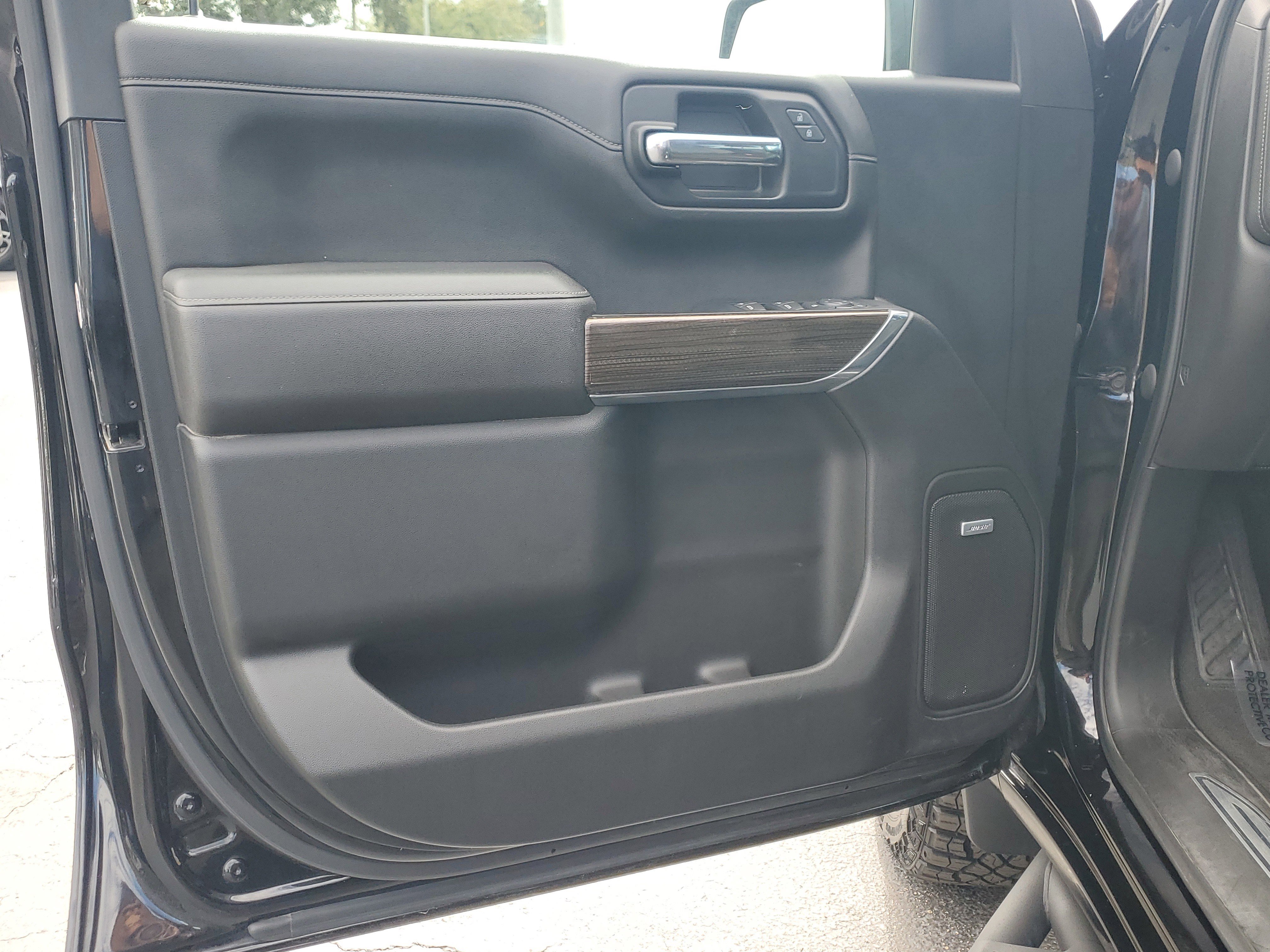 Used 2022 Chevrolet Silverado 1500 LT Trail Boss w/ LT Trail Boss Premium Package image 19