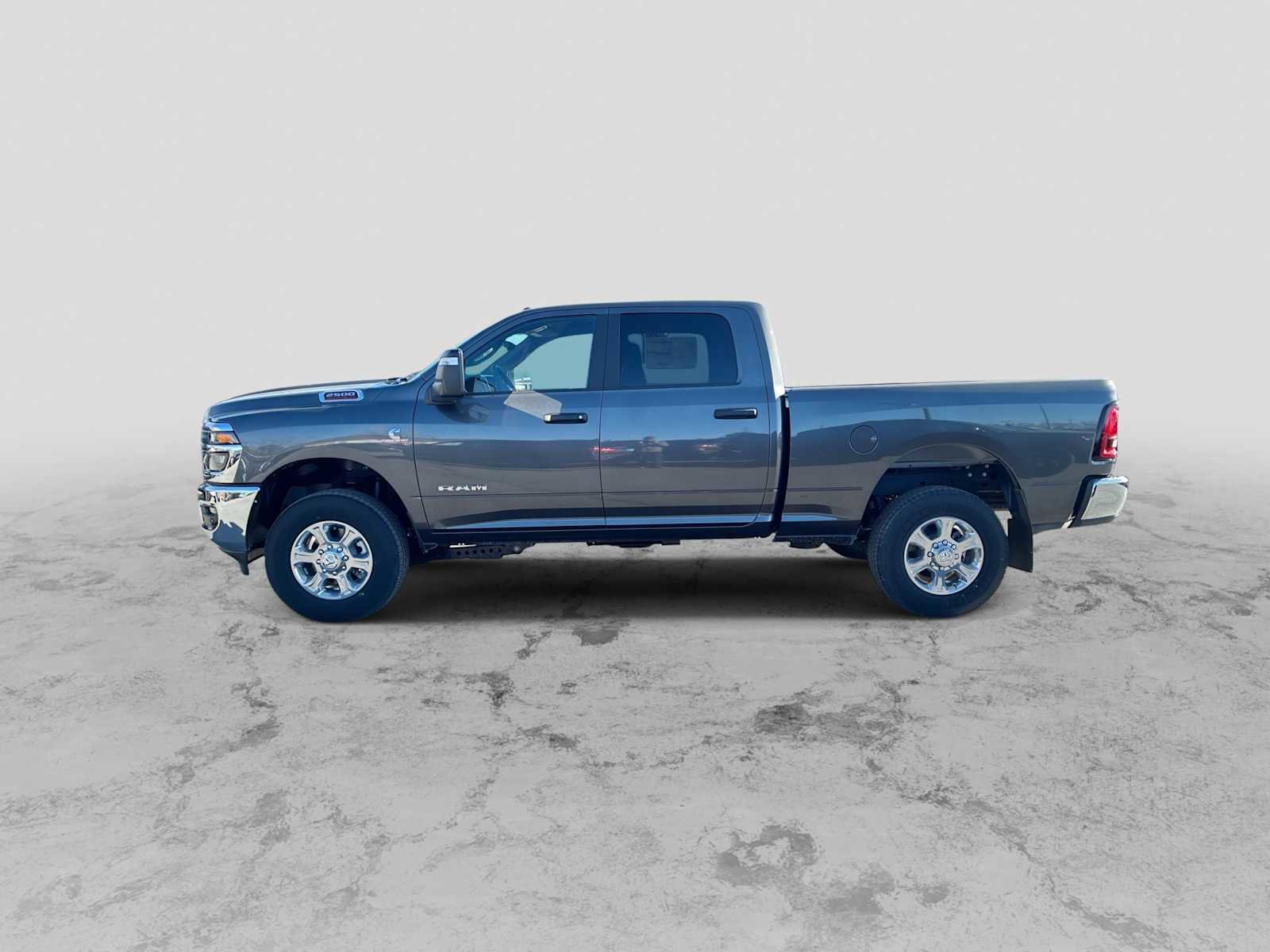 New 2025 RAM 2500 Big Horn AWD/4WD image 5
