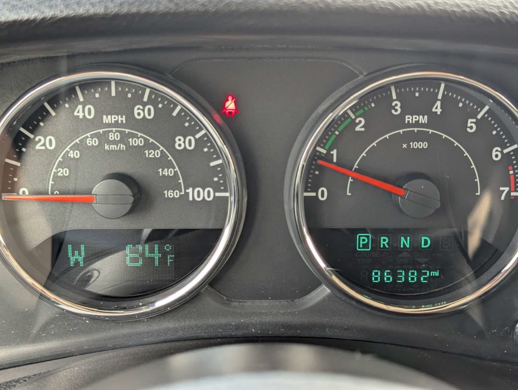Used 2016 Jeep Wrangler Unlimited Rubicon w/ Connectivity Group AWD/4WD image 23