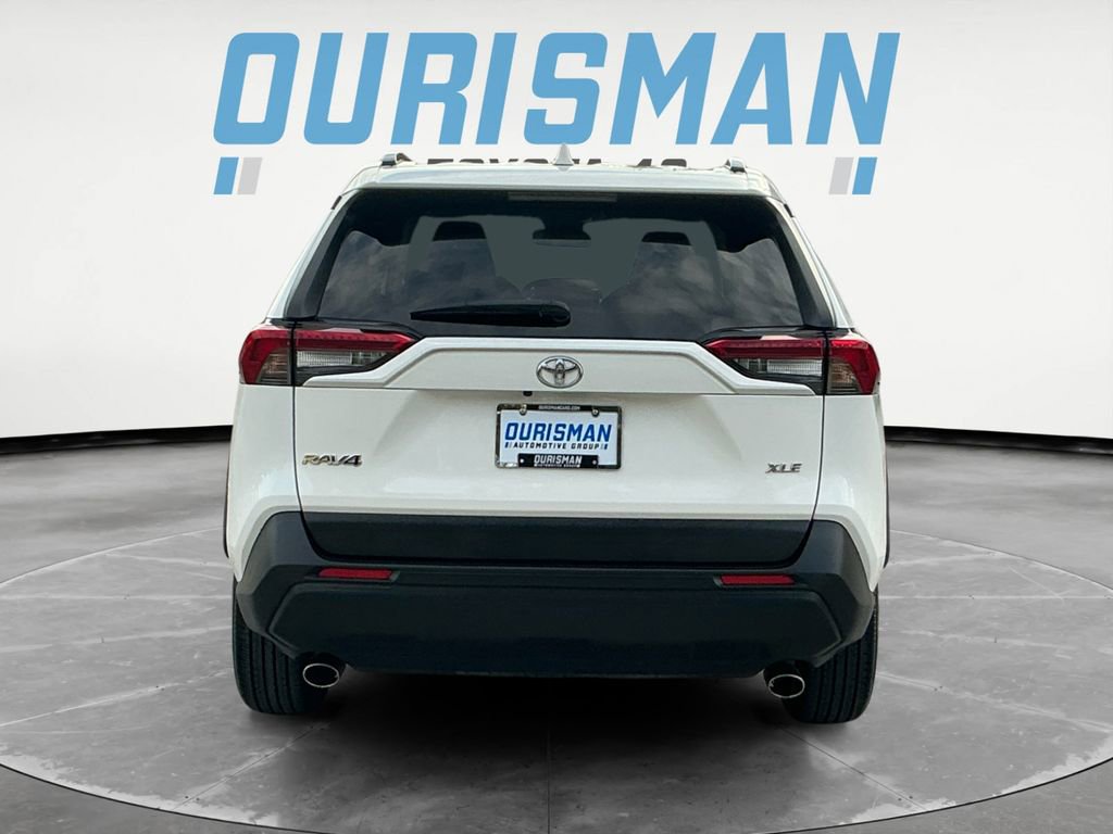 Used 2019 Toyota RAV4 XLE image 6