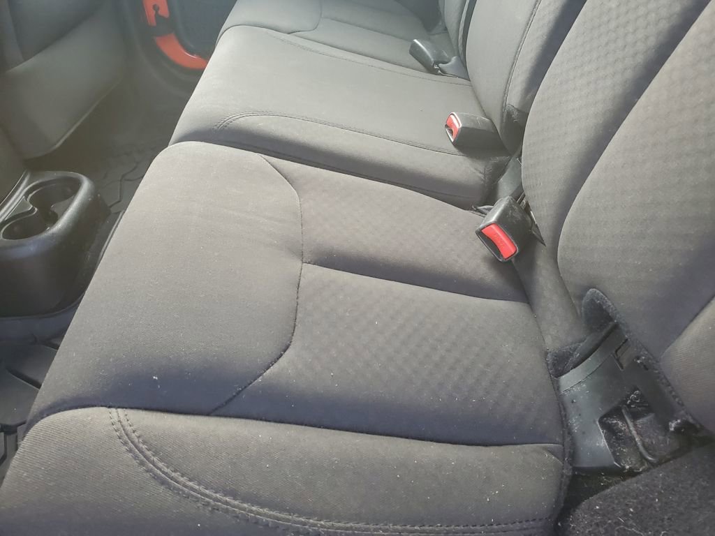 Used 2015 Jeep Wrangler Unlimited Sport w/ Connectivity Group image 11