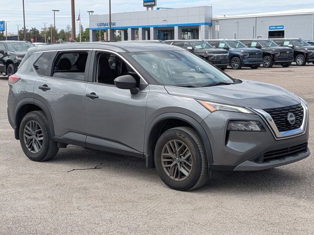 Used 2023 Nissan Rogue S video 3