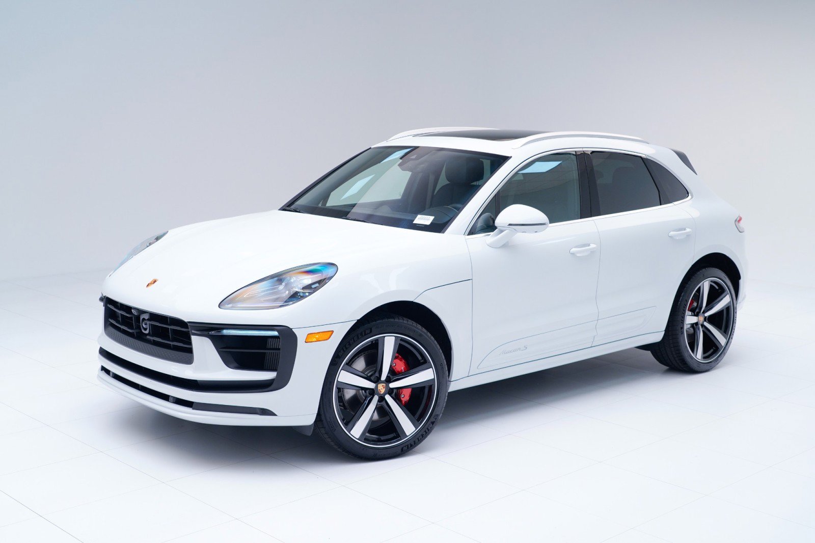 New 2026 Porsche Macan S AWD/4WD image 1