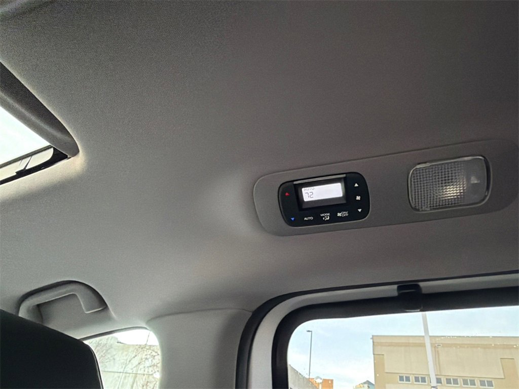 Used 2023 Honda Odyssey Touring image 21