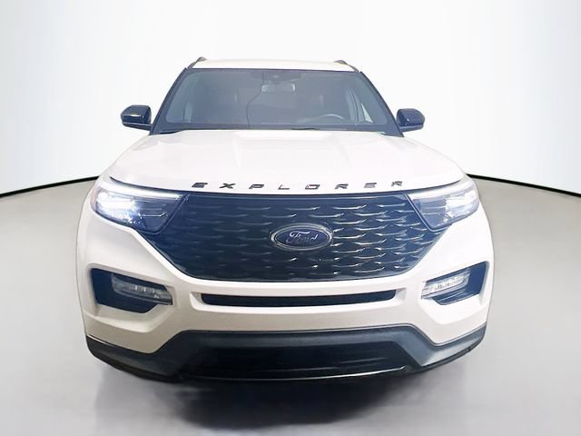 Used 2023 Ford Explorer ST-Line w/ Class IV Trailer Tow Package RWD image 2