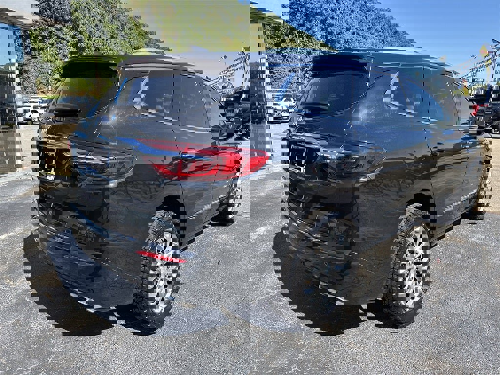 Used 2021 Buick Enclave Avenir w/ Avenir Technology Package image 4