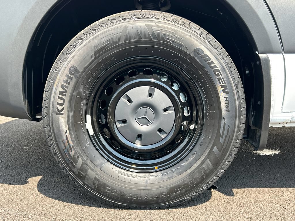 New 2026 Mercedes-Benz Sprinter 2500 image 29