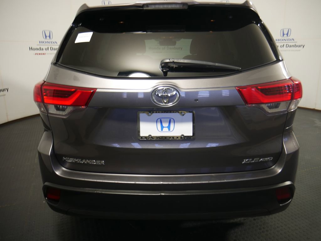Used 2019 Toyota Highlander XLE image 10