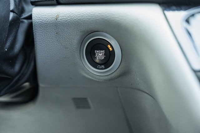 Used 2019 Chrysler Pacifica Limited FWD image 33