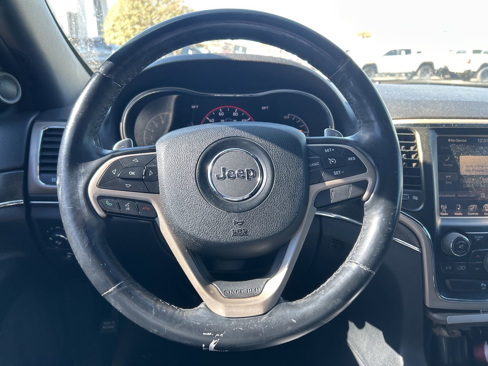 Used 2015 Jeep Grand Cherokee Limited image 12