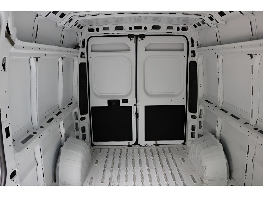 Used 2025 RAM ProMaster 2500 w/ Convenience Group FWD image 21