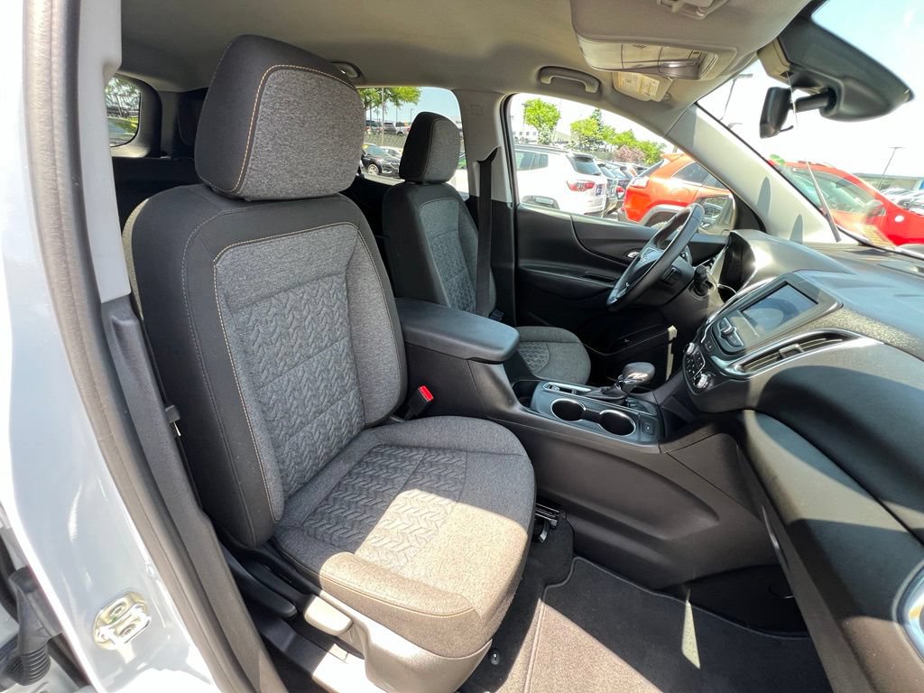 Used 2024 Chevrolet Equinox LT FWD image 27
