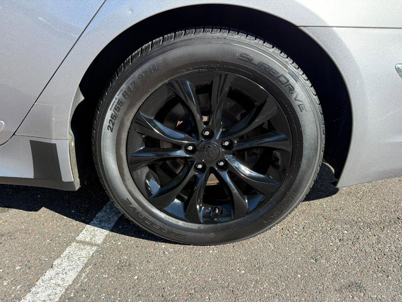 Used 2013 Hyundai Genesis 3.8 image 8