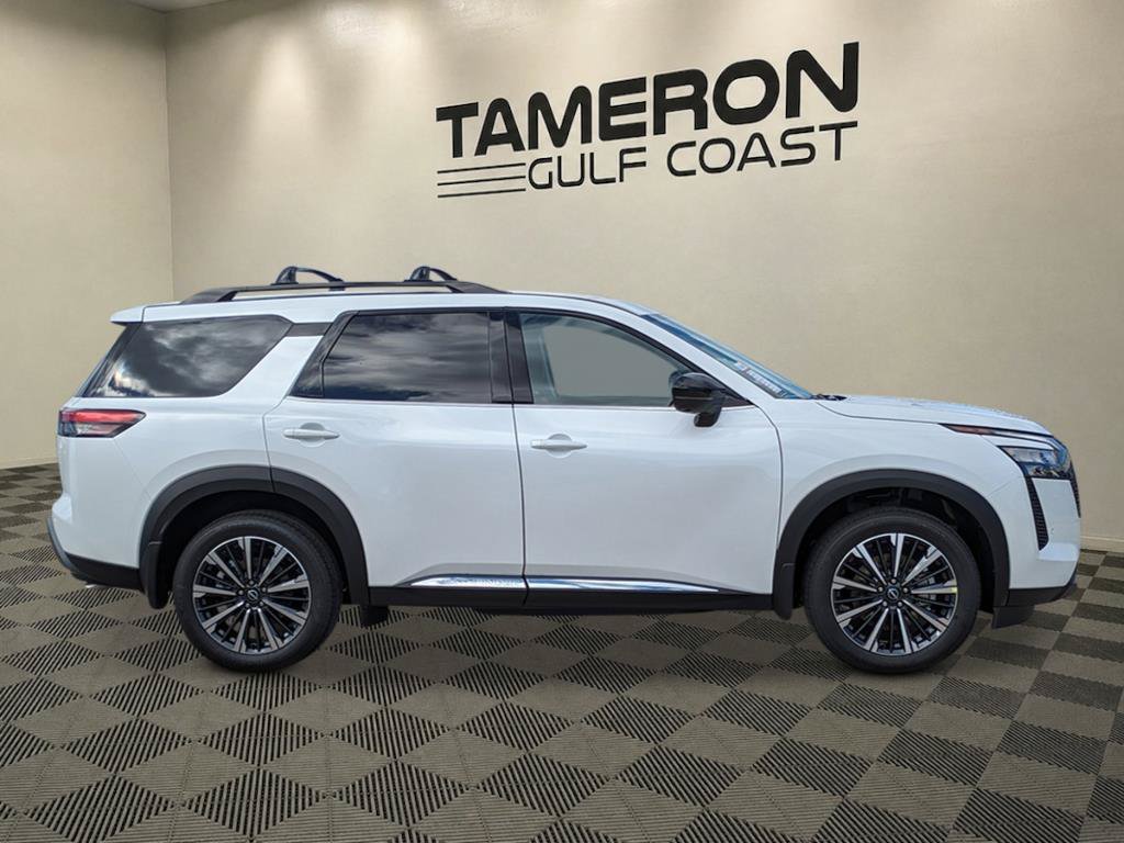 New 2026 Nissan Pathfinder Platinum FWD image 2