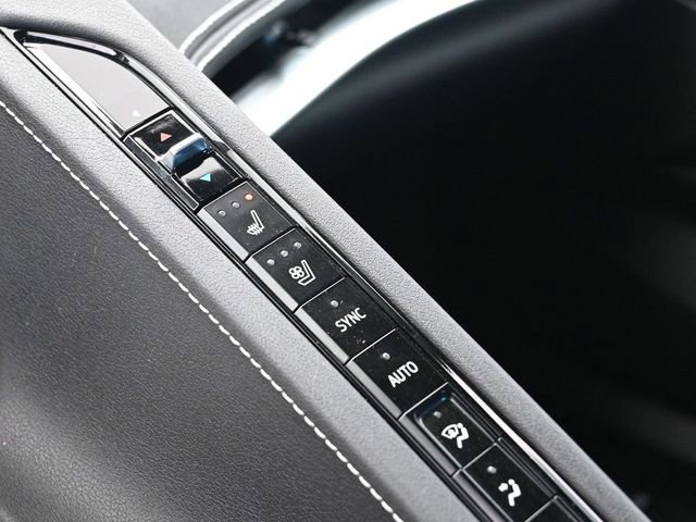 Used 2023 Chevrolet Corvette Stingray Preferred Cpe w/ 2LT image 23