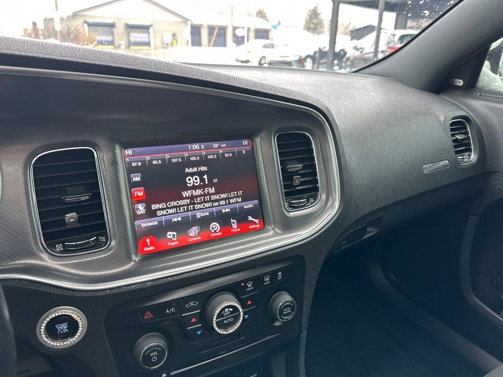 Used 2014 Dodge Charger SXT RWD image 19