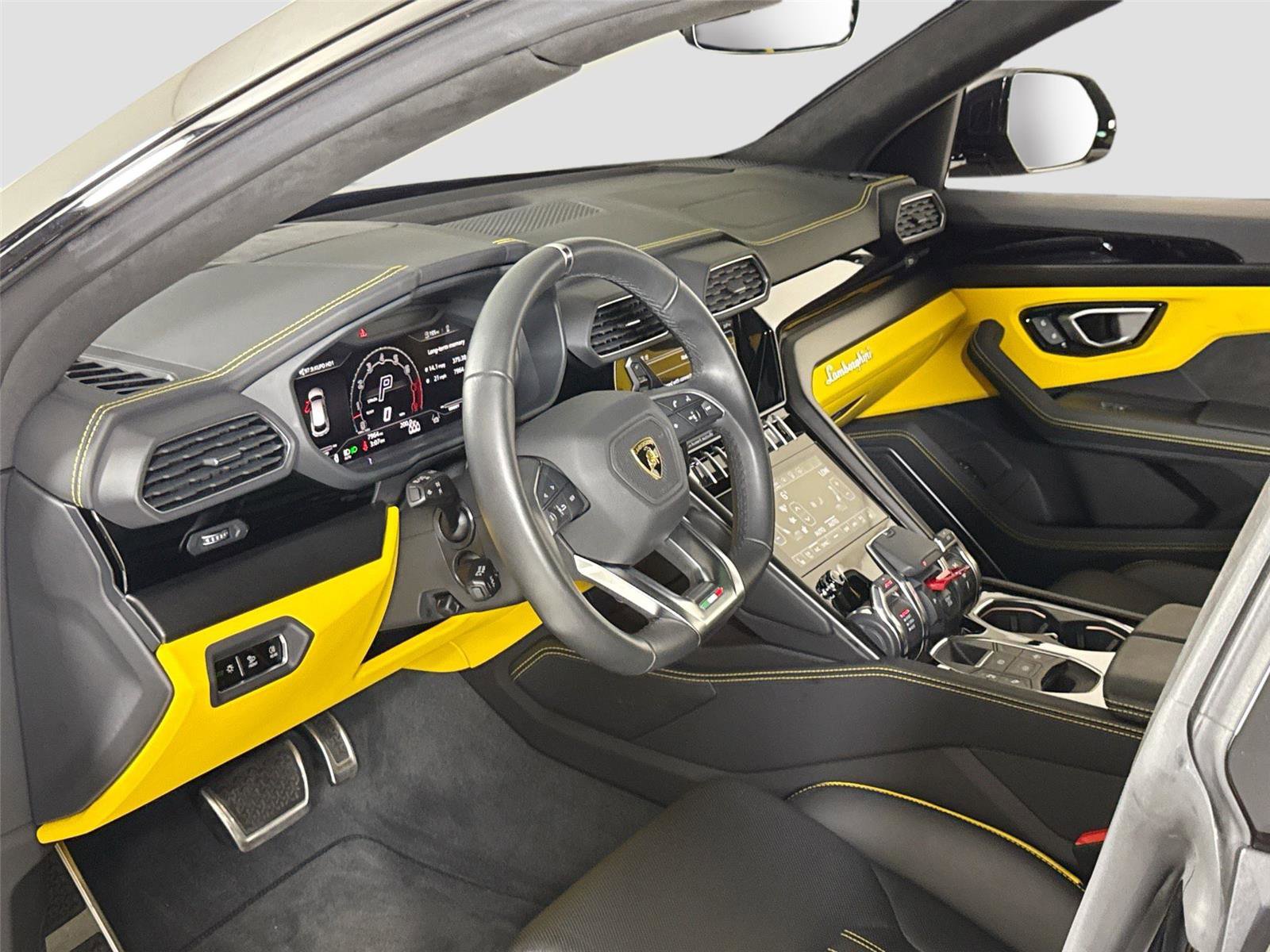 Used 2024 Lamborghini Urus S image 15