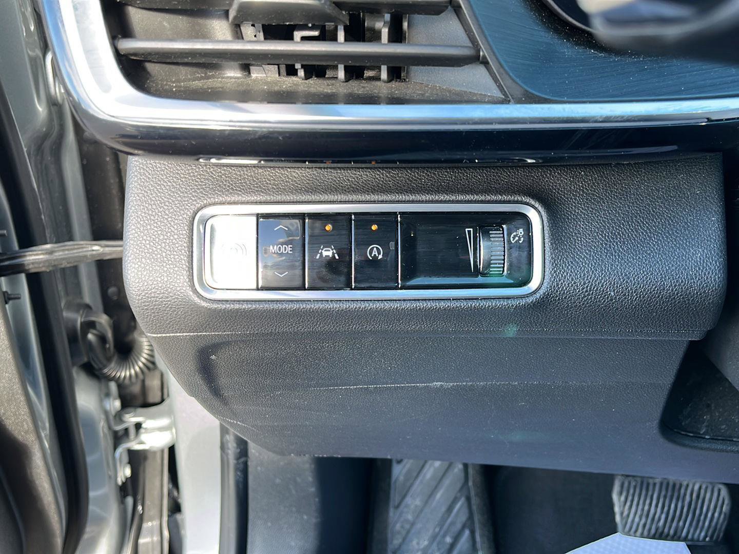 Used 2024 Buick Envision Preferred image 13