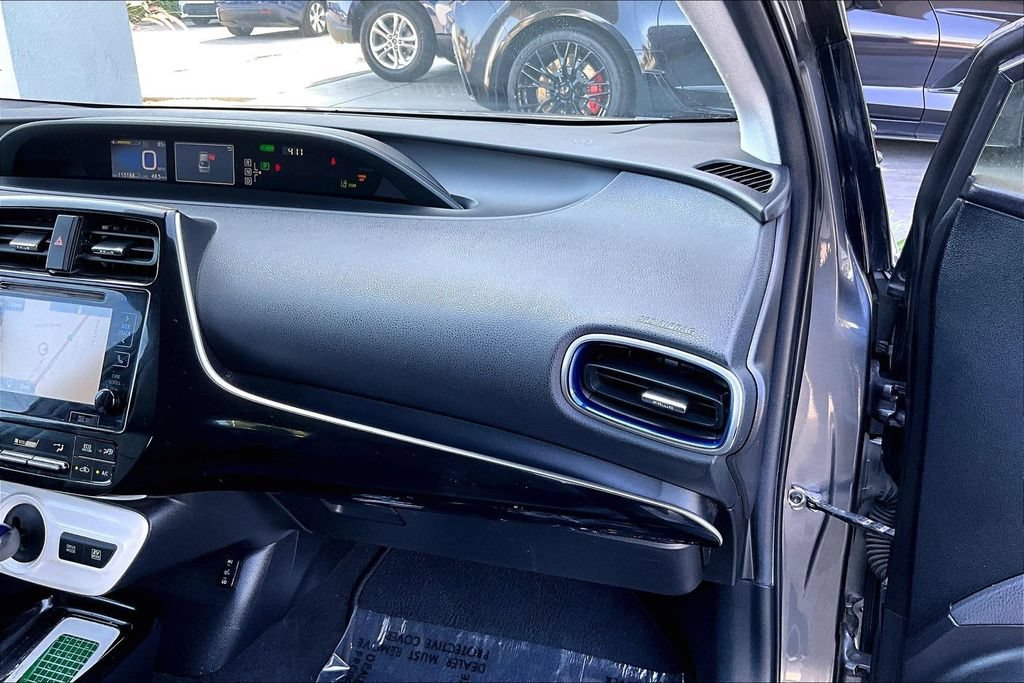 Used 2016 Toyota Prius Four Touring w/ Preferred Accessory Package FWD image 26