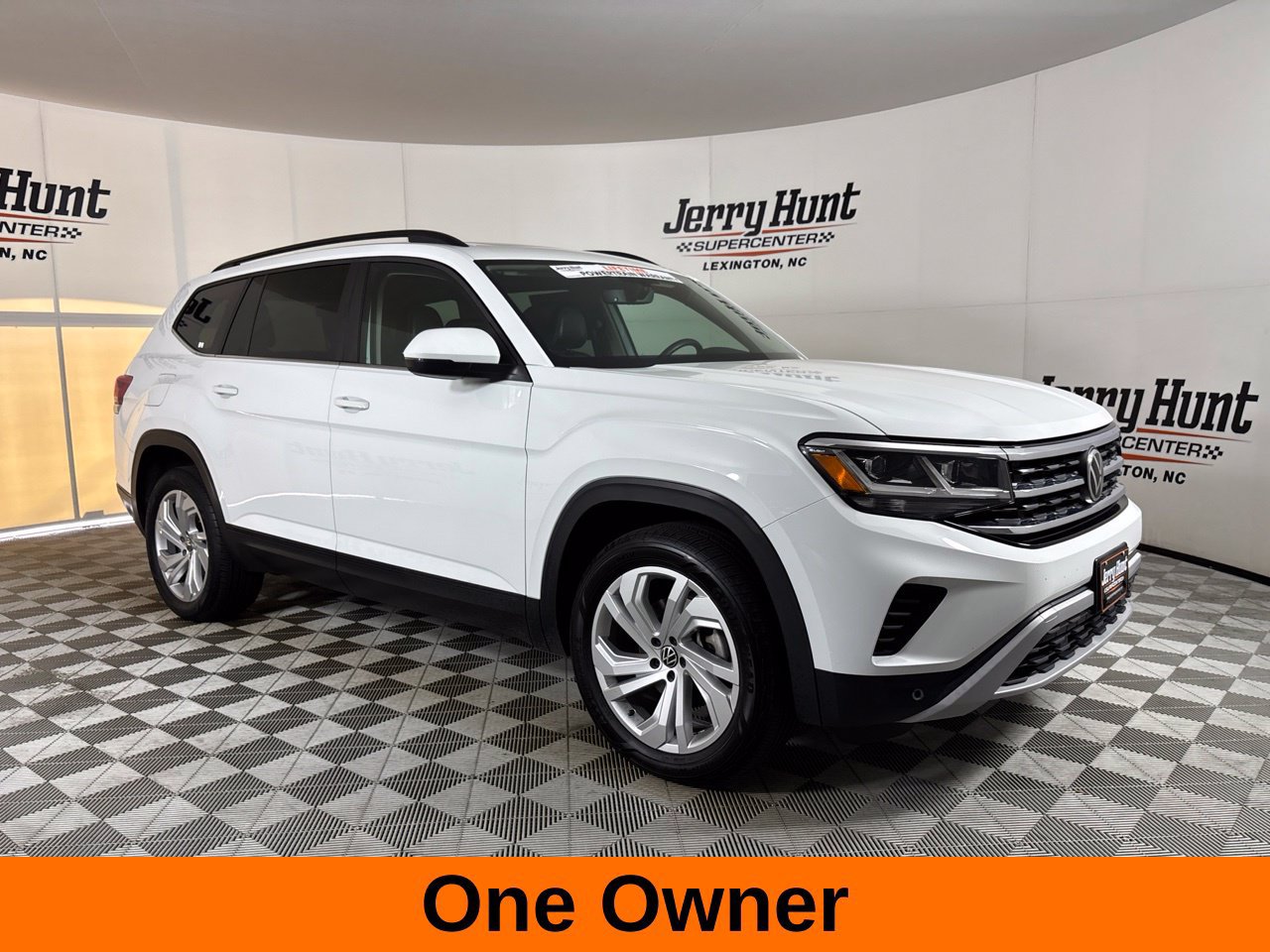 Used 2023 Volkswagen Atlas SE w/ Panoramic Sunroof Package AWD/4WD image 4