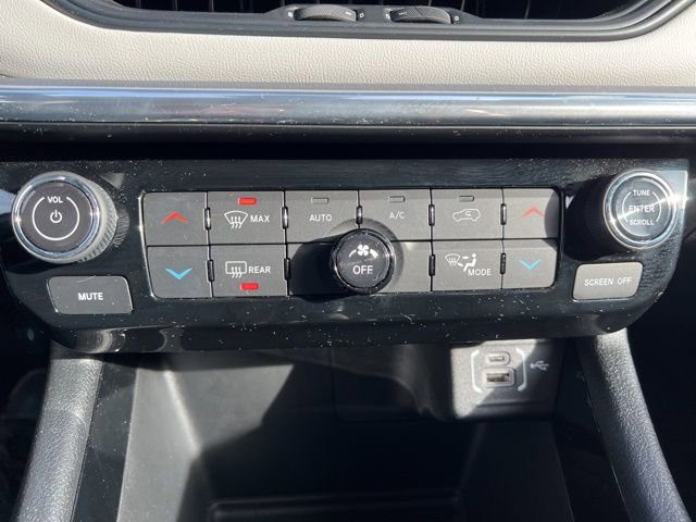 Used 2024 Jeep Compass Limited image 27