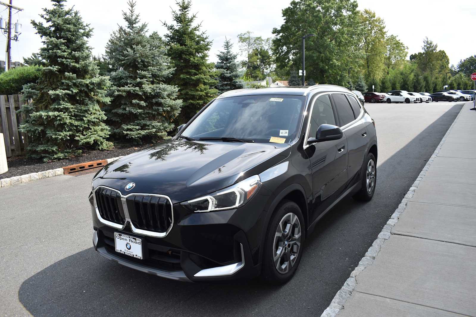 Used 2023 BMW X1 xDrive28i w/ Premium Package AWD/4WD image 3