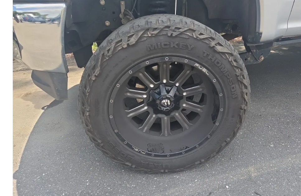 Used 2019 Ford F250 XLT AWD/4WD image 2