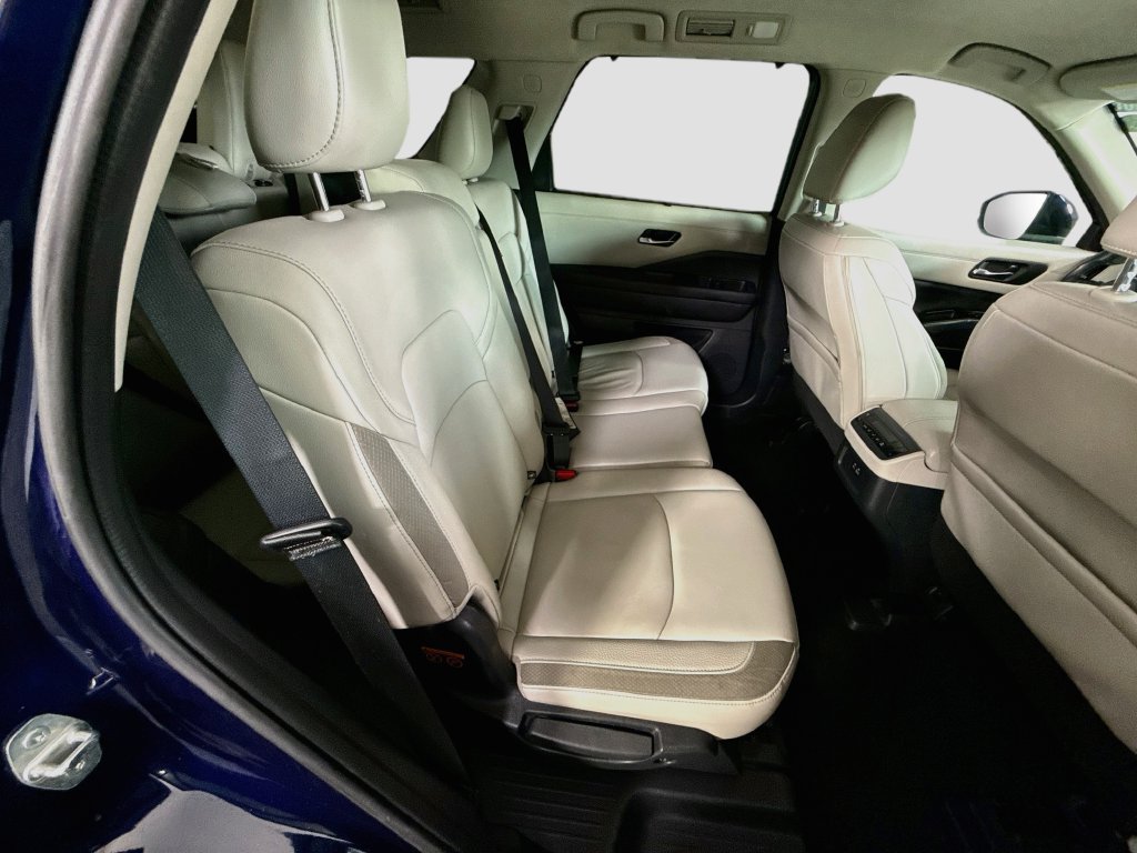 Certified 2024 Nissan Pathfinder SL AWD/4WD image 34