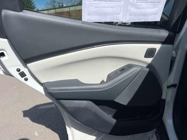 Used 2024 Ford Mustang Mach-E Premium AWD/4WD image 17