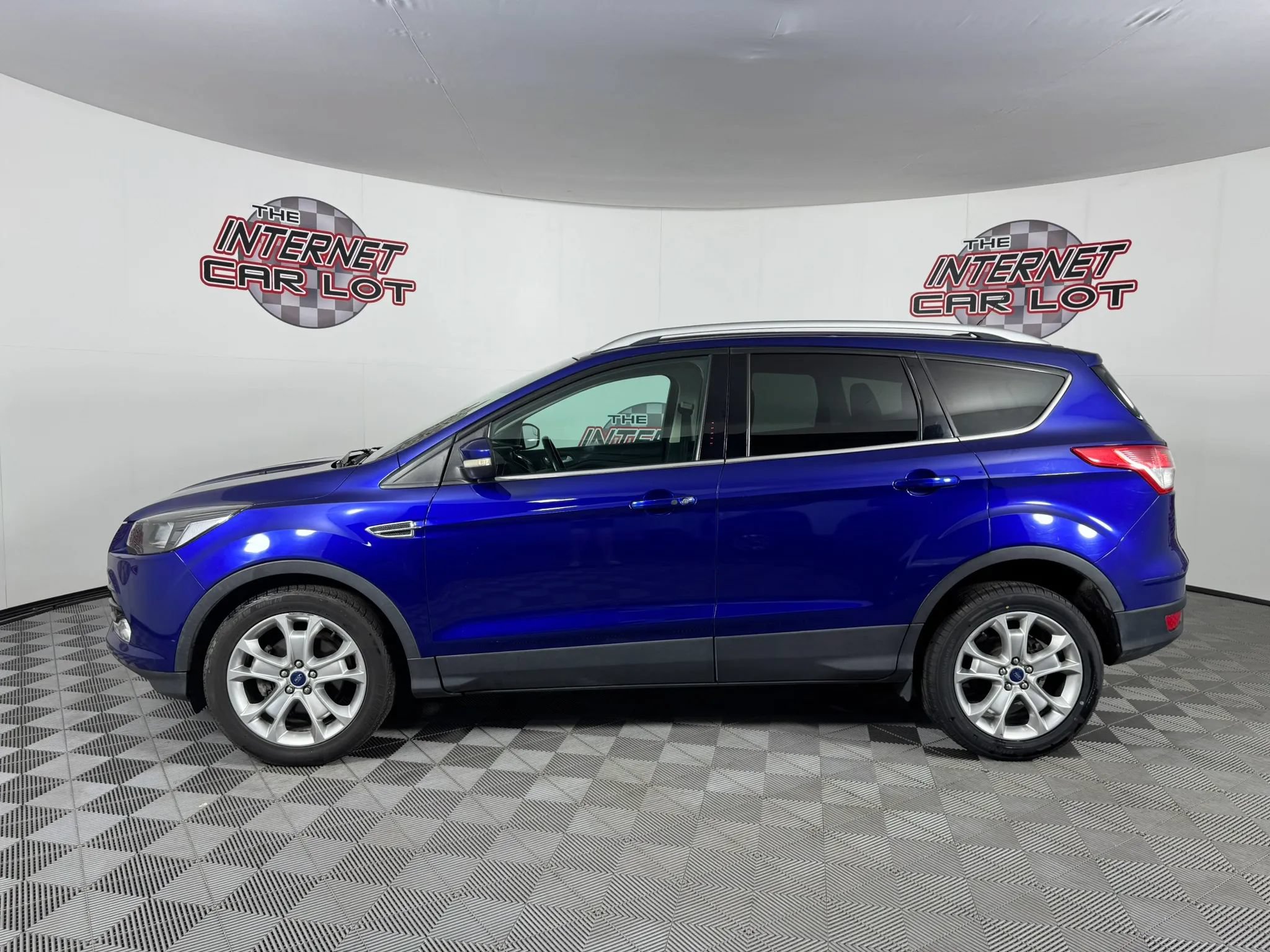 Used 2014 Ford Escape Titanium FWD image 4