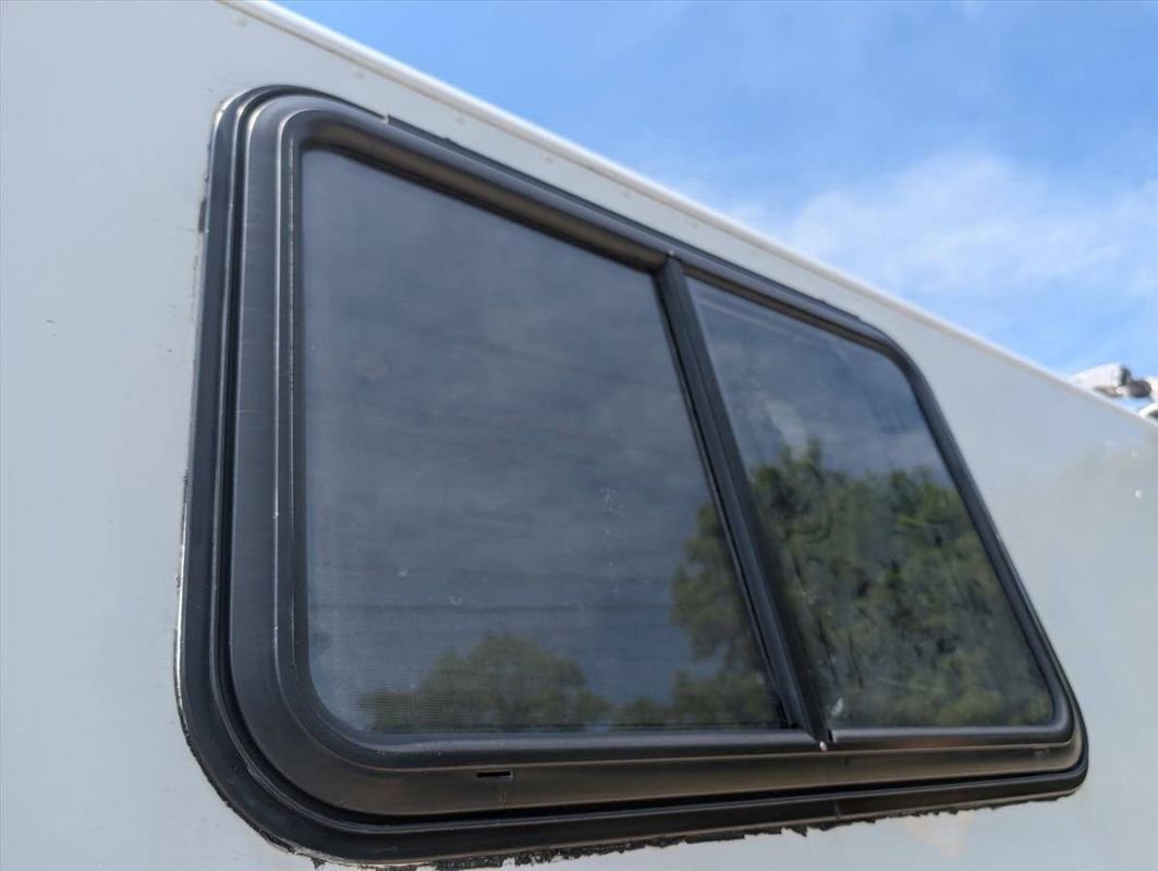 Used 2008 Chevrolet Express 3500 image 38