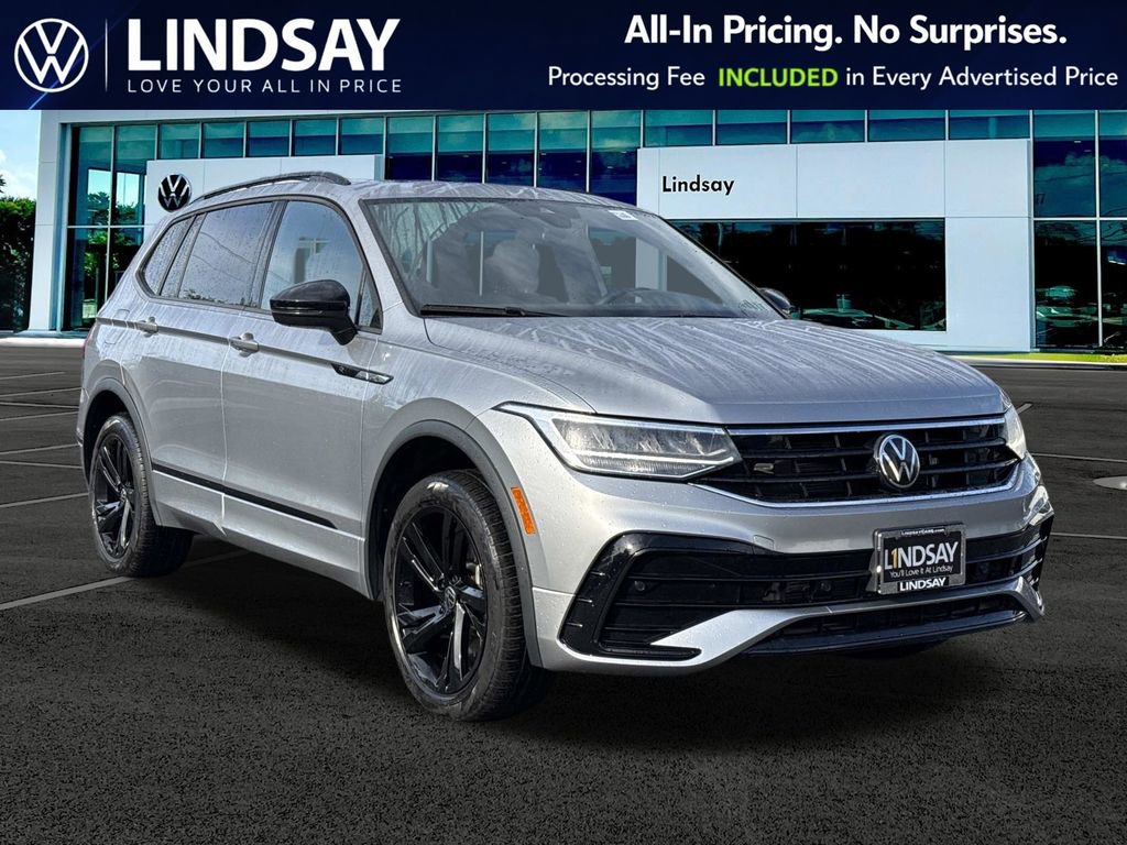Used 2024 Volkswagen Tiguan SE R-Line AWD/4WD image 1