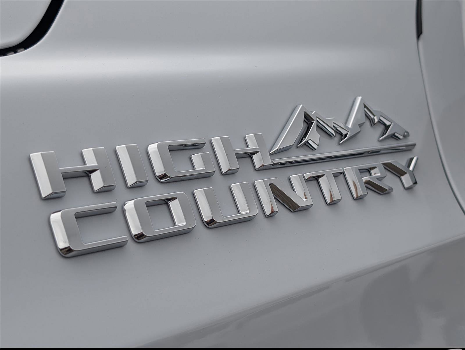 New 2026 Chevrolet Tahoe High Country image 18