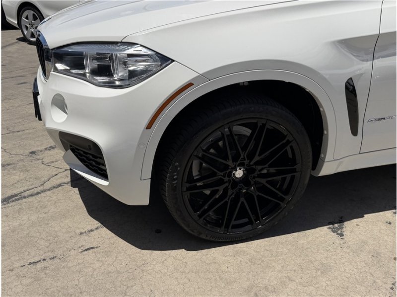 Used 2018 BMW X6 sDrive35i w/ M Sport Package RWD image 12