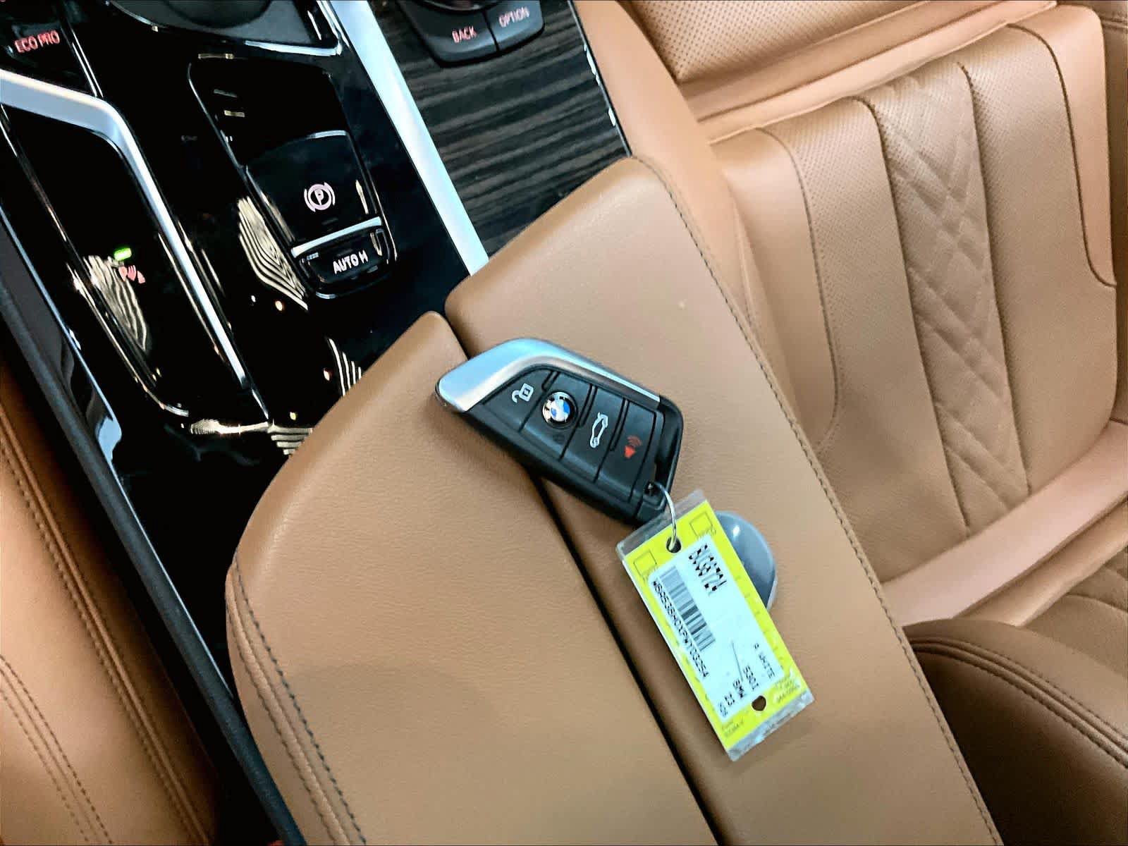Used 2023 BMW 530i w/ Convenience Package RWD image 14