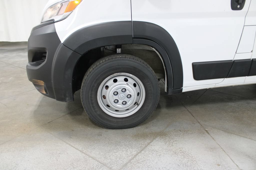 Used 2025 RAM ProMaster 2500 w/ Convenience Group FWD image 14