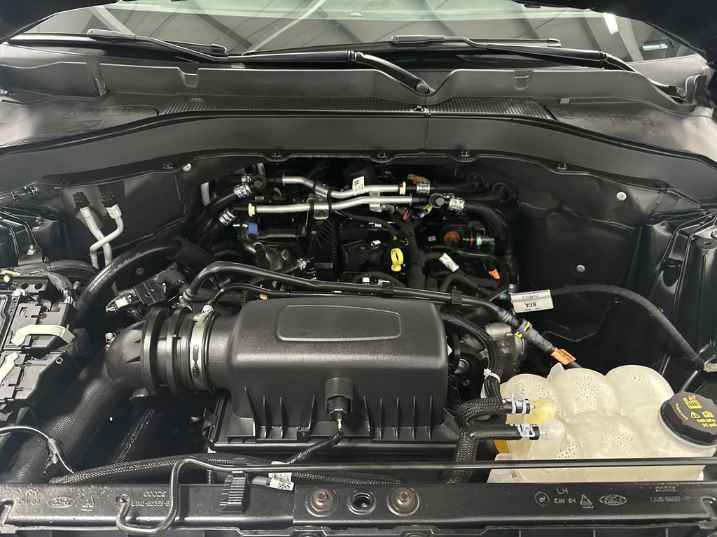 Used 2023 Ford Explorer XLT w/ Equipment Group 202A image 38