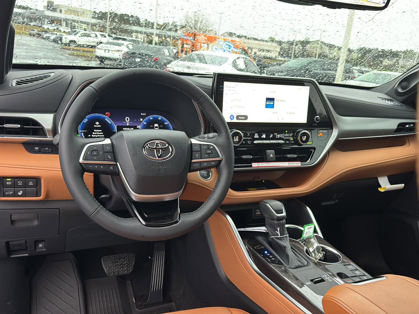 New 2026 Toyota Highlander Platinum image 16