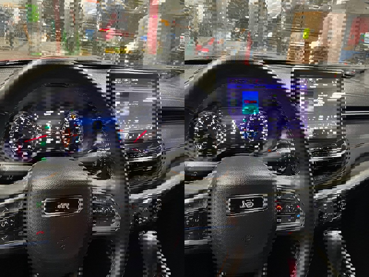 Used 2022 Jeep Compass Limited image 2