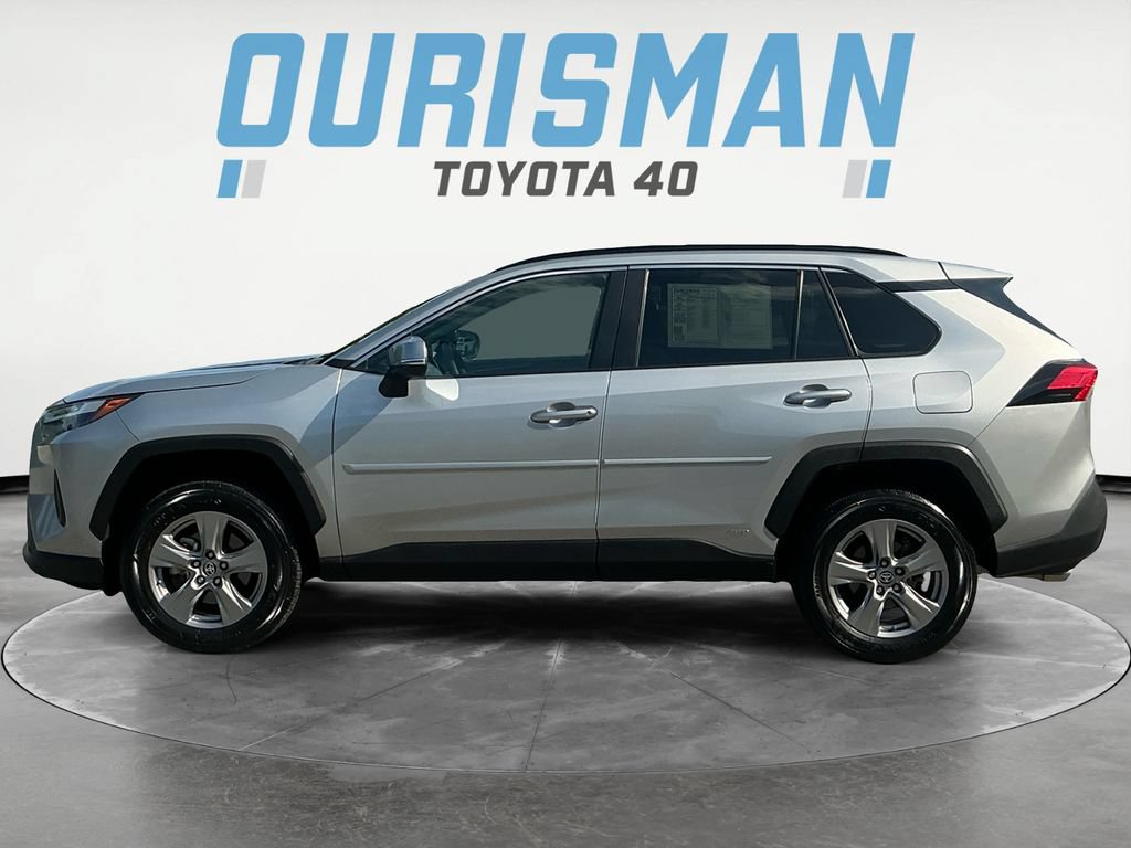 Certified 2024 Toyota RAV4 LE AWD/4WD image 4