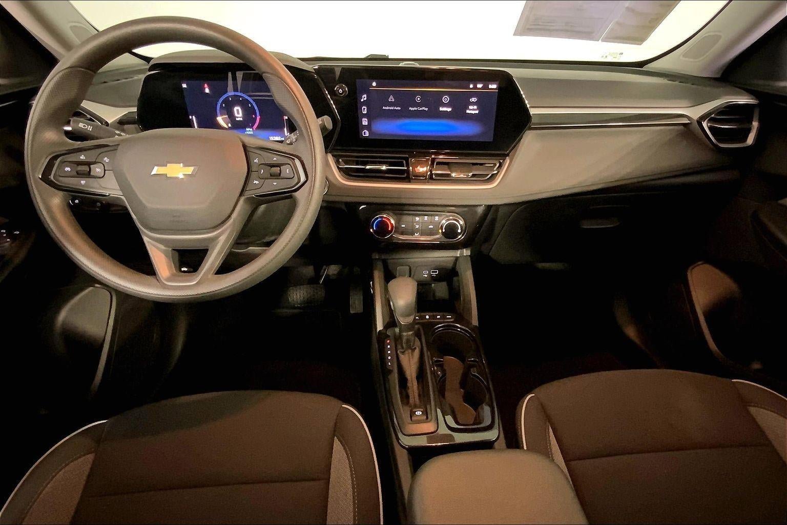 Used 2025 Chevrolet TrailBlazer LT AWD/4WD image 15