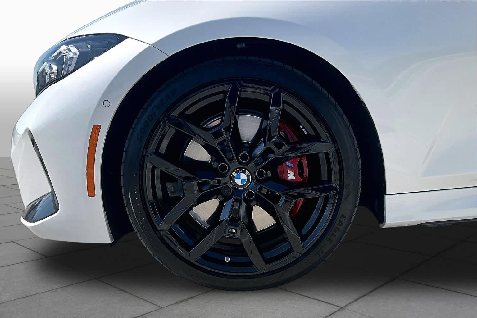 Used 2025 BMW M340i w/ Premium Package RWD image 10