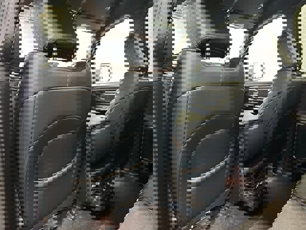 Used 2025 RAM 1500 Laramie image 44