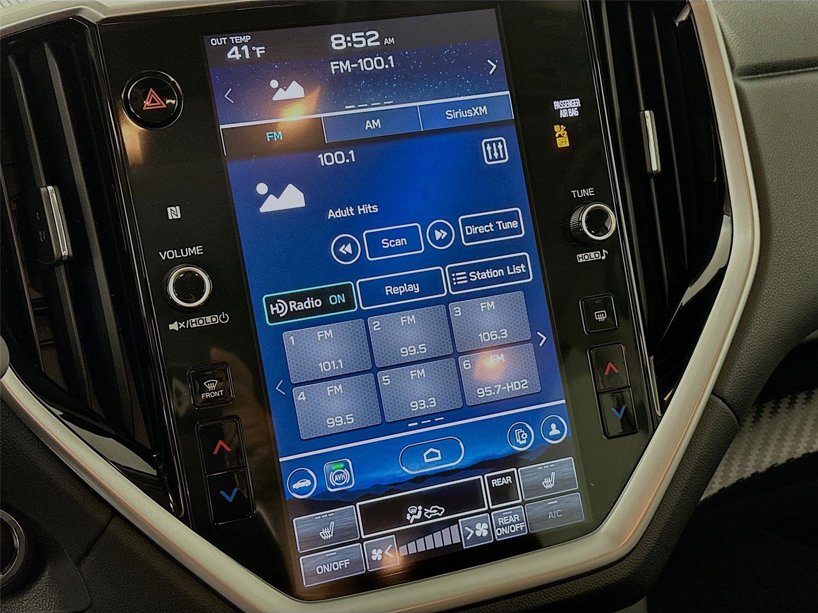 Used 2024 Subaru Ascent Premium w/ Convenience Package image 7