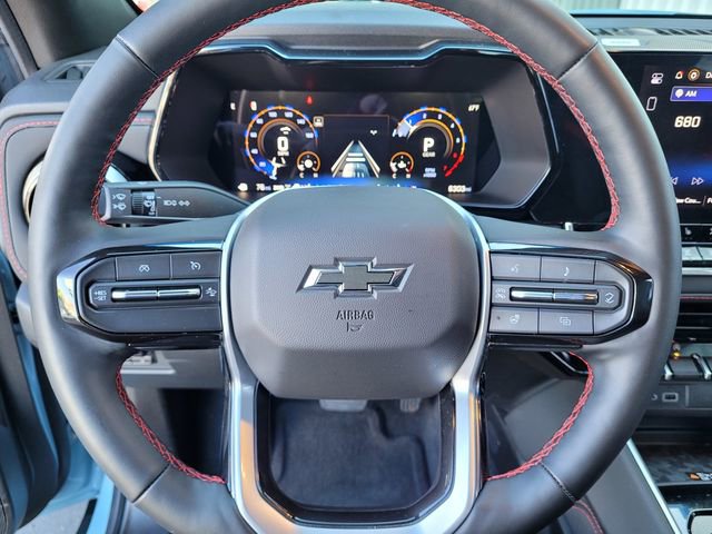 Used 2025 Chevrolet Colorado Z71 w/ Technology Package AWD/4WD image 23