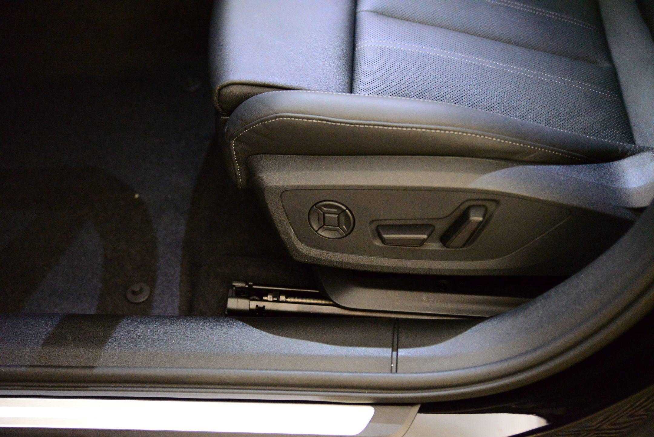 New 2025 Audi A5 Premium Plus w/ Premium Plus AWD/4WD image 23