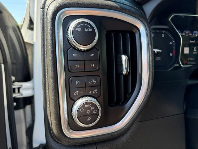 Used 2022 GMC Sierra 3500 Denali AWD/4WD image 21